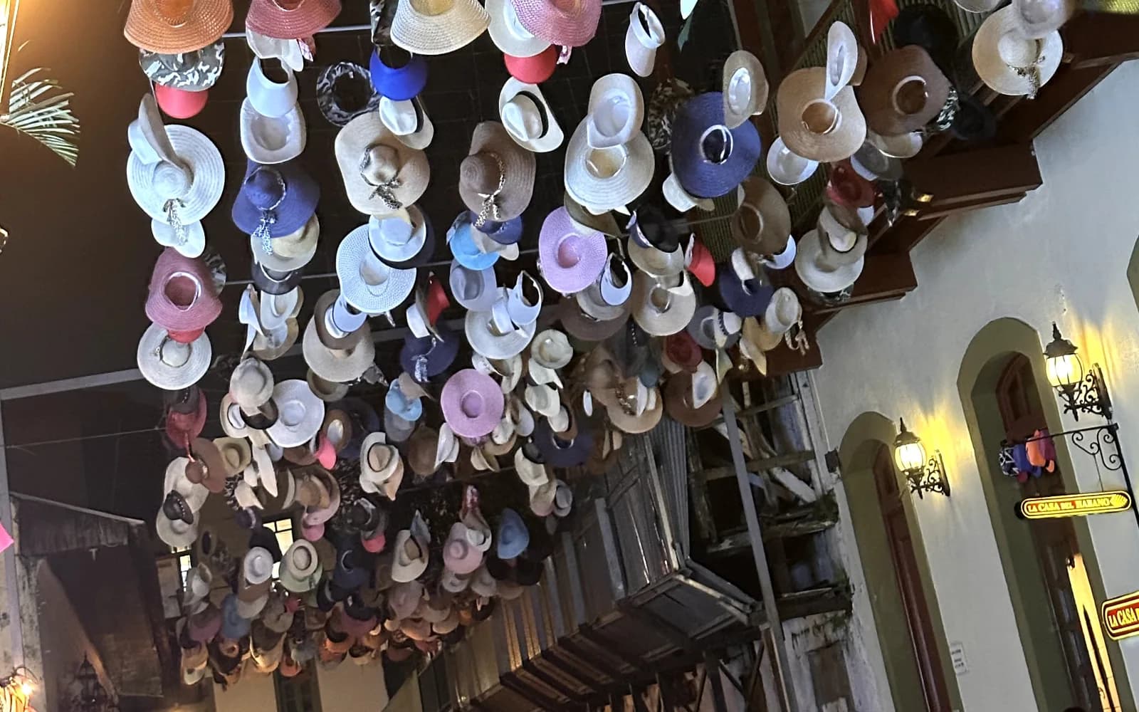 La Calle de los Sombreros - Imagen 2